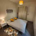 4en1 17 Personnes Max Stationnement Proche & Gratuit Wifi * Riom