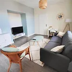 Apartment 4en1 17 Personnes Max Stationnement Proche & Gratuit Wifi Riom