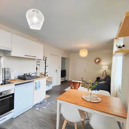 4 En 1- Jusqu'à 14 Personnes *